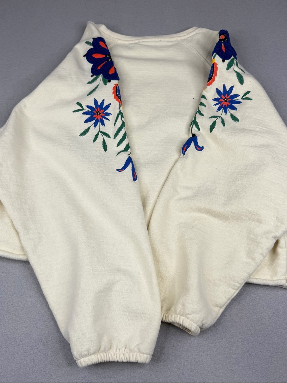 Boohoo Embroidered Balloon Sleeve Crop Sweatshirt Cream Boho Large - Picture 4 of 7